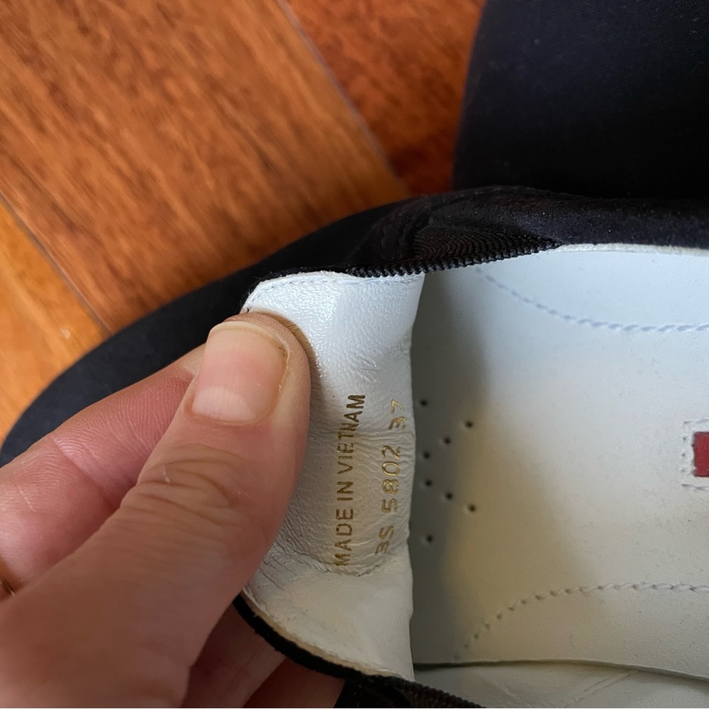 Prada suede black sneakers in size 37. Worn once! - Picture 5 of 6
